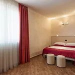 Simon Hotel Pomezia