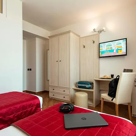 Hotel Simon Pomezia