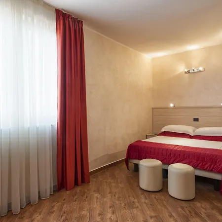 Simon Hotel Pomezia