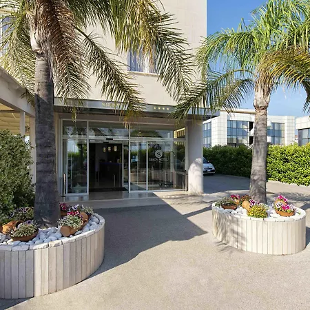 Hotel Simon 4*