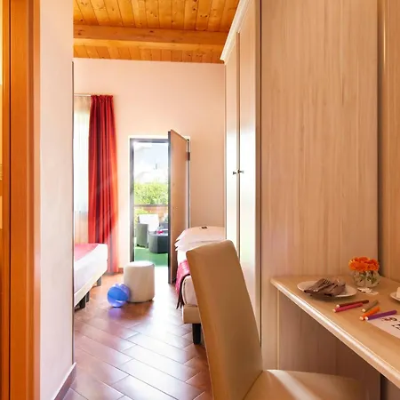 Simon Hotel 4*