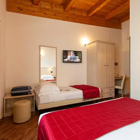 Hotel Simon 4*