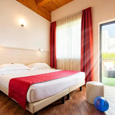 Simon Hotel