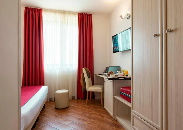 Simon Ξενοδοχείο 4*