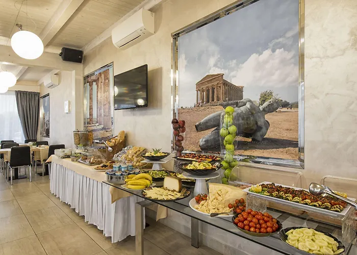 Ξενοδοχείο Simon