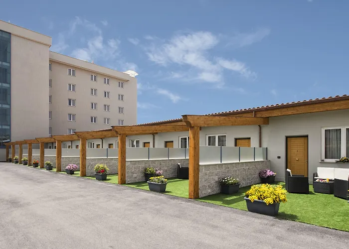 Ξενοδοχείο Simon