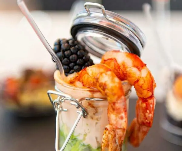 Simon Ξενοδοχείο